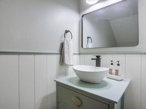 3466 Thunder Dr, Oceanside CA 92056