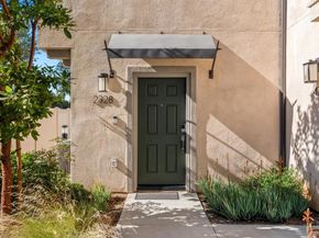 2328 Columba Gln, Escondido CA 92025