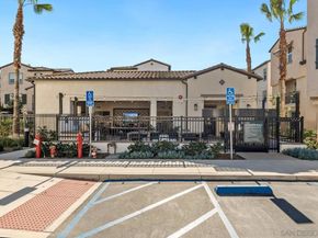 2328 Columba Gln, Escondido CA 92025