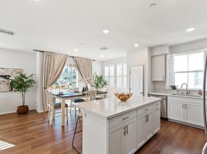 2328 Columba Gln, Escondido CA 92025