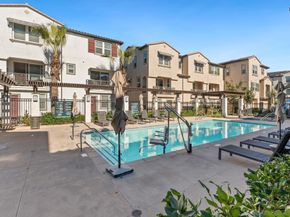 2328 Columba Gln, Escondido CA 92025