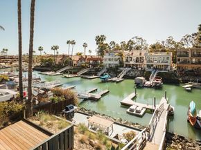 4627 Park Dr, Carlsbad CA 92008