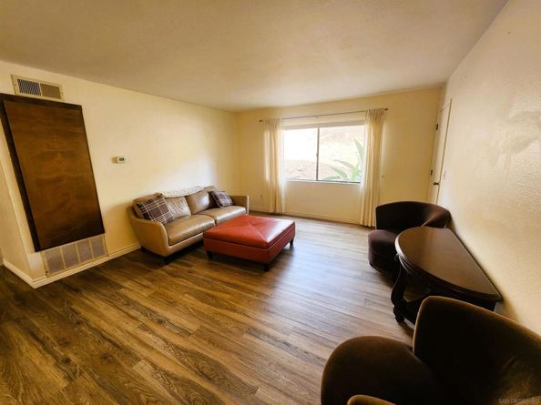 7845 Golfcrest Dr 21, San Diego CA 92119