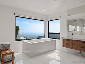 2261 Hercules, Los Angeles CA 90046