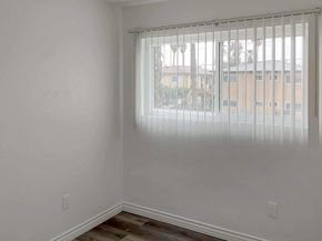 1718 Crofton Ln, Escondido CA 92027