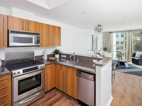 321 10th Ave 304, San Diego CA 92101