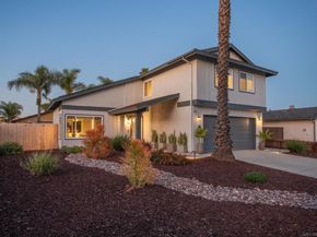 4588 Vinyard St, Oceanside CA 92057