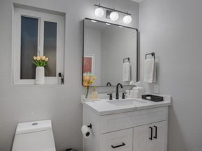 4588 Vinyard St, Oceanside CA 92057