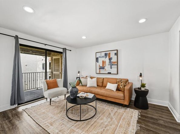 8223 Jade Coast Rd 118, San Diego CA 92126