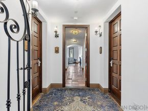 7319 Estrella De Mar Rd 10, Carlsbad CA 92009