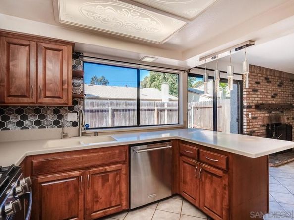 3030 Plaza Natalia, Bonita CA 91902
