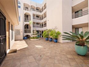 1225 Pacific Beach Drive 2E, San Diego CA 92109