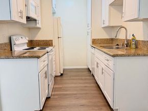 3162 Via Alicante B, La Jolla CA 92037