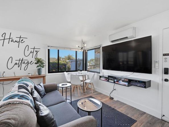 2585 J Street, San Diego CA 92102