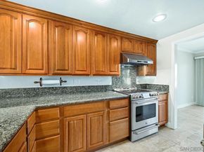 8745 Caminito Sueno, La Jolla CA 92037