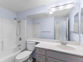 640 Camino De La Reina 1109, San Diego CA 92108