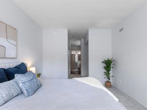 640 Camino De La Reina 1109, San Diego CA 92108