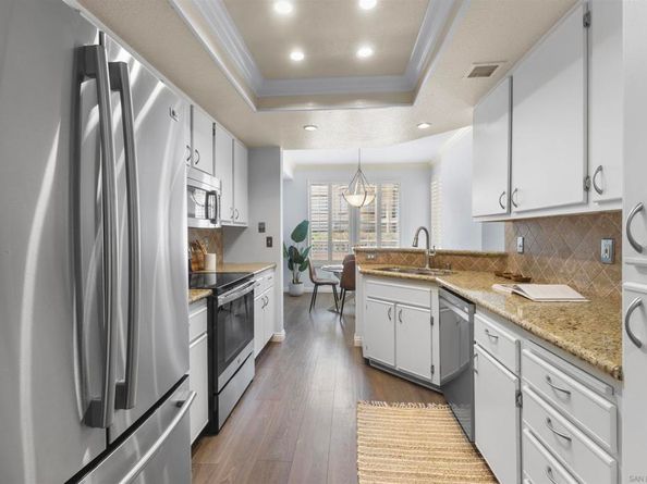 640 Camino De La Reina 1109, San Diego CA 92108