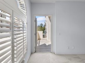 640 Camino De La Reina 1109, San Diego CA 92108