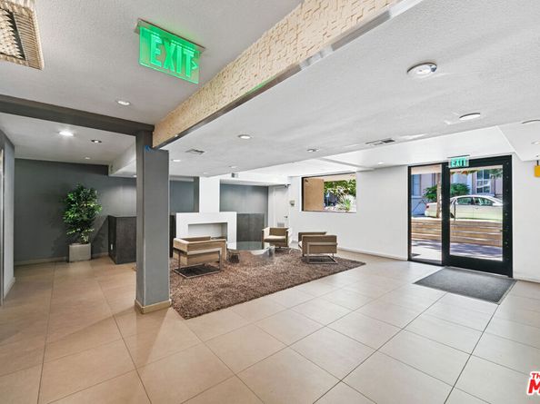 141 S Clark Drive 103, West Hollywood CA 90048