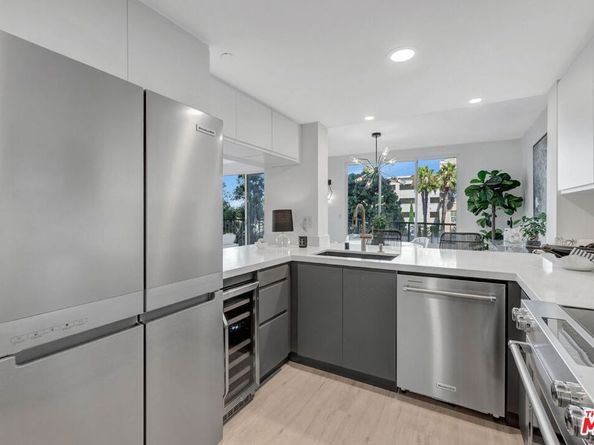 850 E Ocean Boulevard 301, Long Beach CA 90802