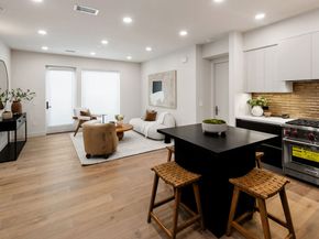 505 S Barrington Avenue 407, Los Angeles CA 90049