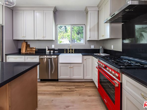 1337 N Orange Grove Avenue, West Hollywood CA 90046