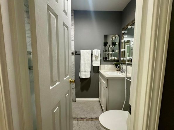 2518 N Tustin Avenue E, Santa Ana CA 92705