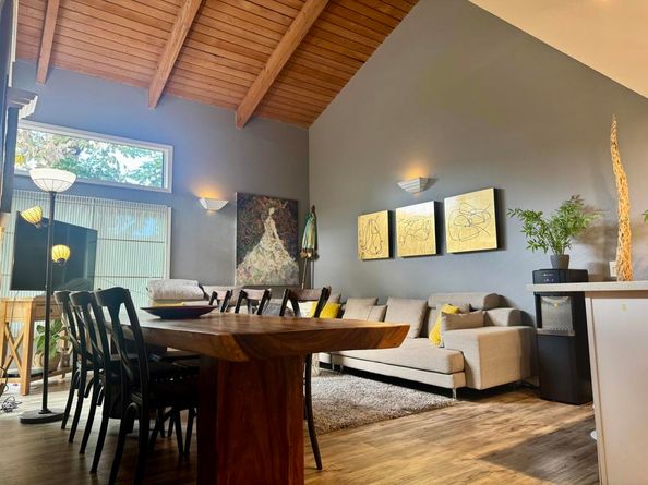 2518 N Tustin Avenue E, Santa Ana CA 92705