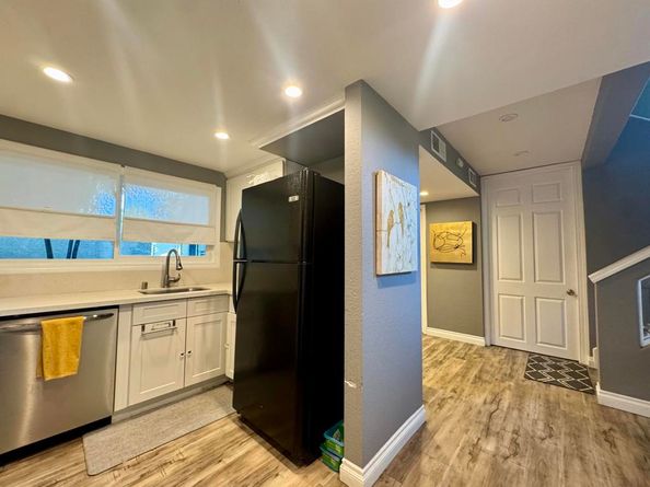 2518 N Tustin Avenue E, Santa Ana CA 92705