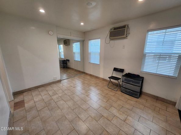 5841 Tujunga Avenue, North Hollywood CA 91601