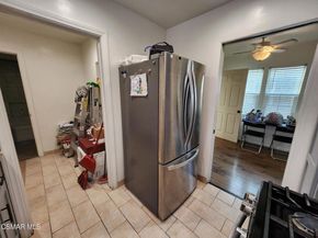 5841 Tujunga Avenue, North Hollywood CA 91601