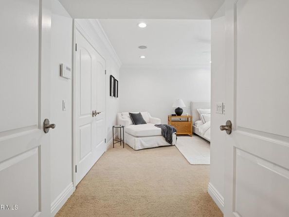 5900 Gleam Court, Agoura Hills CA 91301