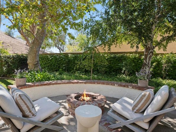 5900 Gleam Court, Agoura Hills CA 91301