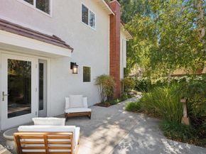 5900 Gleam Court, Agoura Hills CA 91301