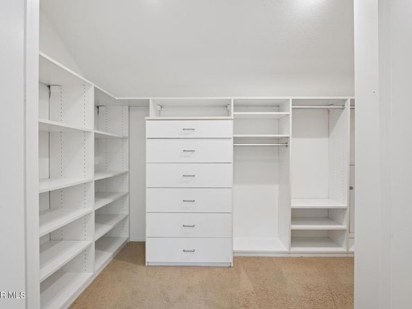 5900 Gleam Court, Agoura Hills CA 91301