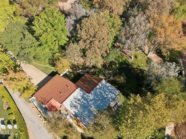 5900 Gleam Court, Agoura Hills CA 91301