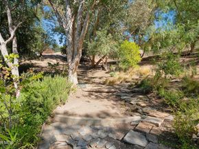 5900 Gleam Court, Agoura Hills CA 91301