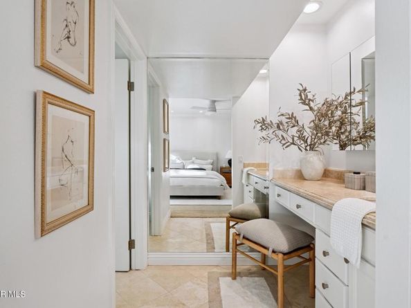 5900 Gleam Court, Agoura Hills CA 91301