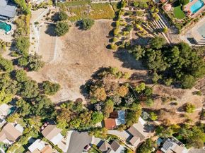 5900 Gleam Court, Agoura Hills CA 91301