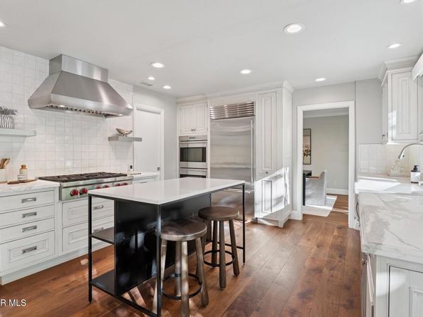 5900 Gleam Court, Agoura Hills CA 91301