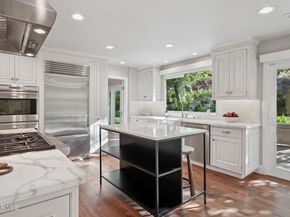 5900 Gleam Court, Agoura Hills CA 91301