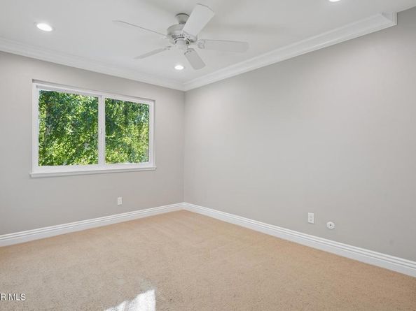 5900 Gleam Court, Agoura Hills CA 91301