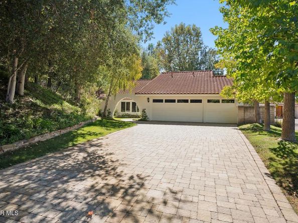 5900 Gleam Court, Agoura Hills CA 91301