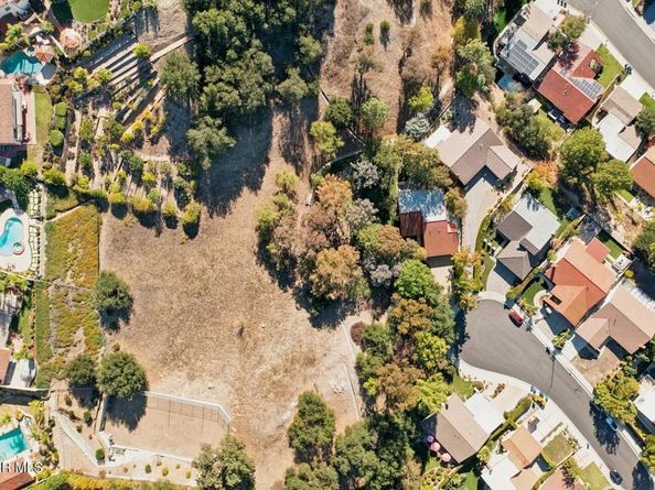 5900 Gleam Court, Agoura Hills CA 91301