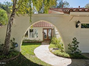 5900 Gleam Court, Agoura Hills CA 91301