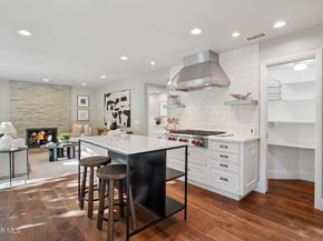 5900 Gleam Court, Agoura Hills CA 91301