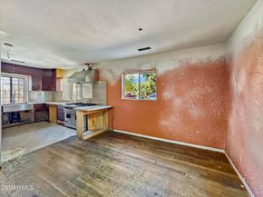 10956 Columbus Avenue, San Fernando CA 91345