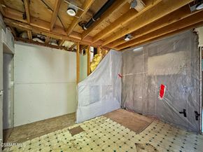 10956 Columbus Avenue, San Fernando CA 91345