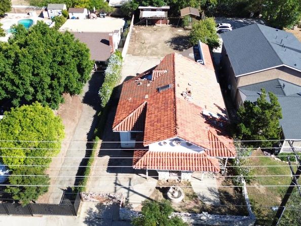 10956 Columbus Avenue, San Fernando CA 91345